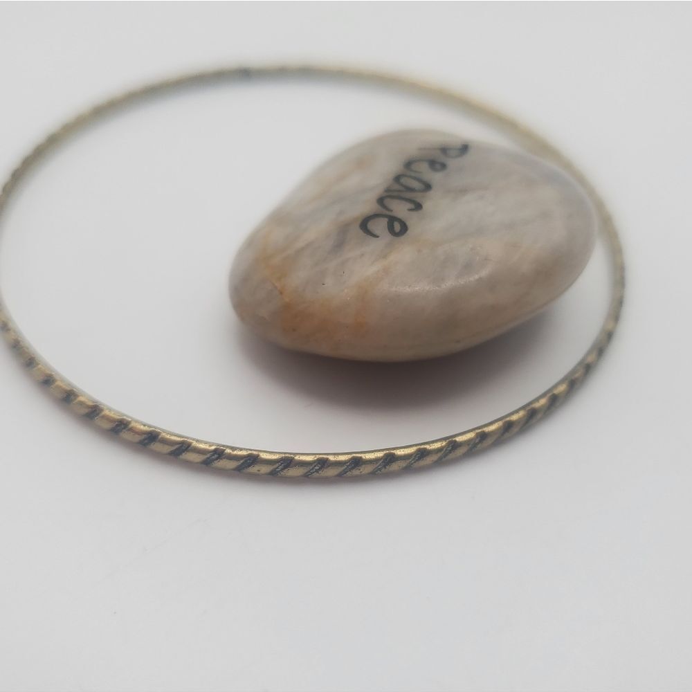 Raised bump edgy bracelet‎ slider